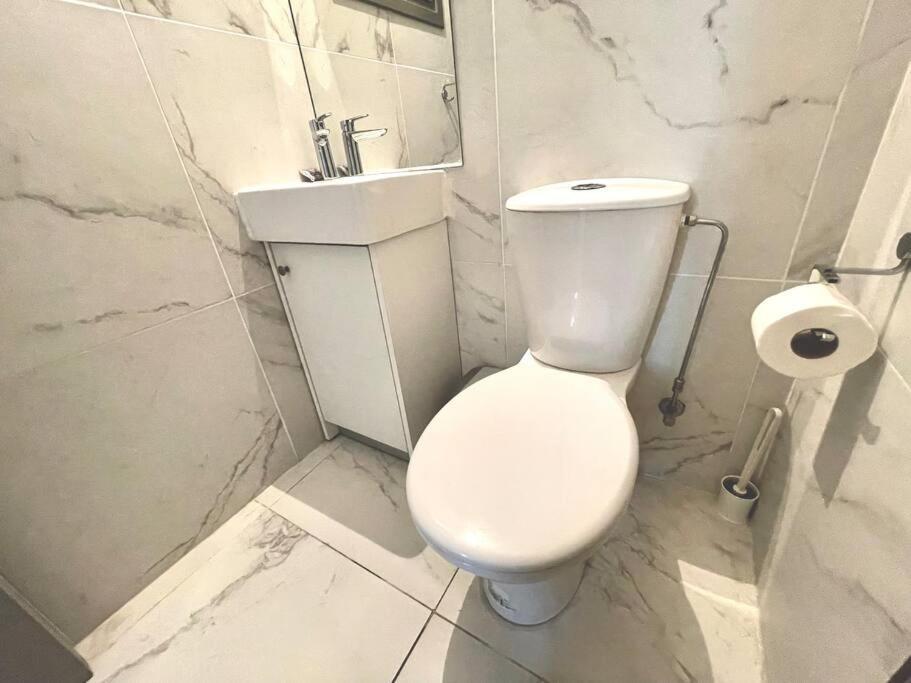 Apartamento Demetra 1 Bdr Down Town Nicosia By Platform 357 Exterior foto